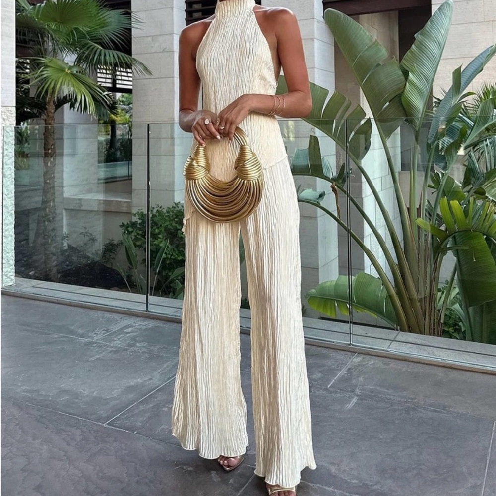 Commense Cream halter top 2-piece pant set